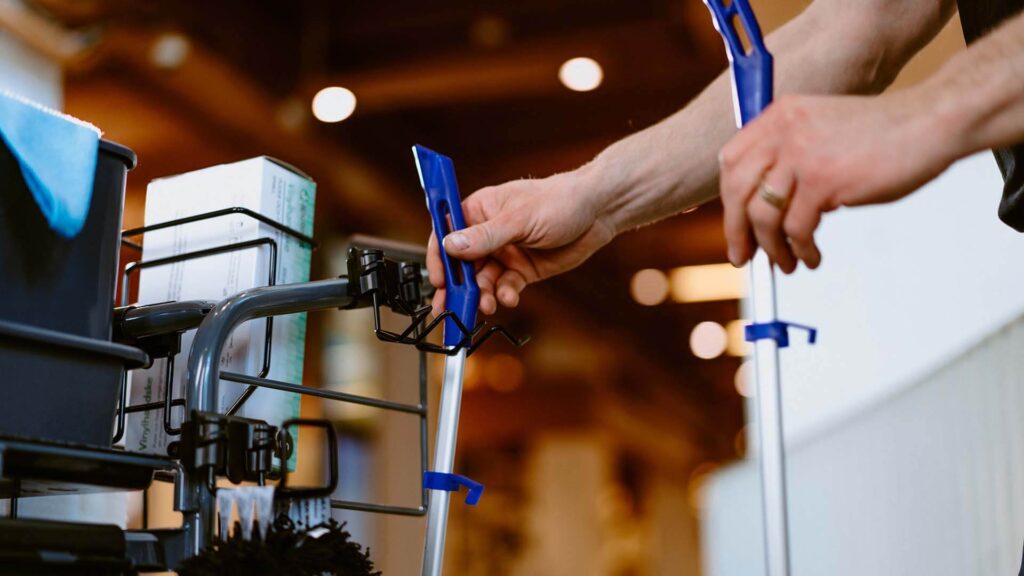 Toolflex professional - School cleaning cart close-up